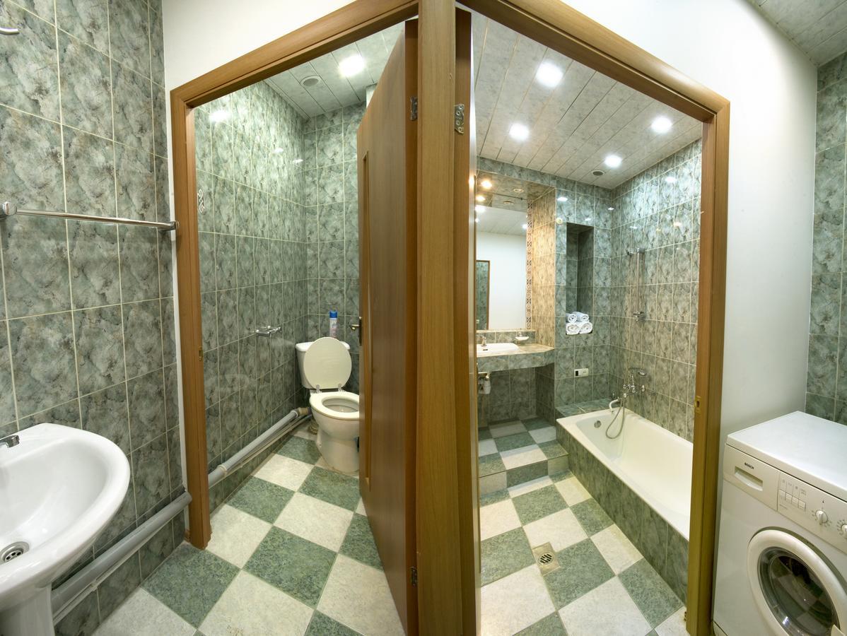 Magnolia Hostel เยเรวาน ภายนอก รูปภาพ