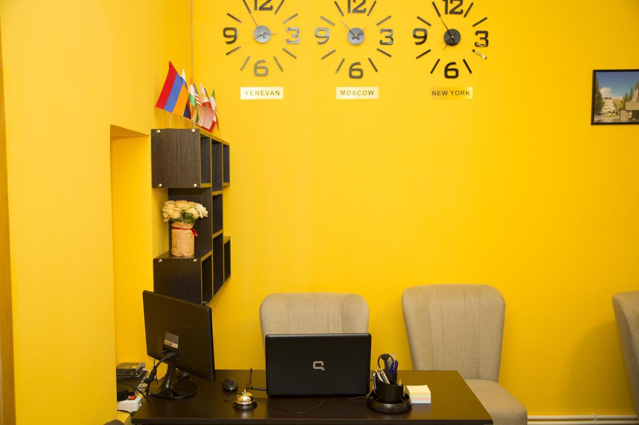 Magnolia Hostel เยเรวาน ภายนอก รูปภาพ
